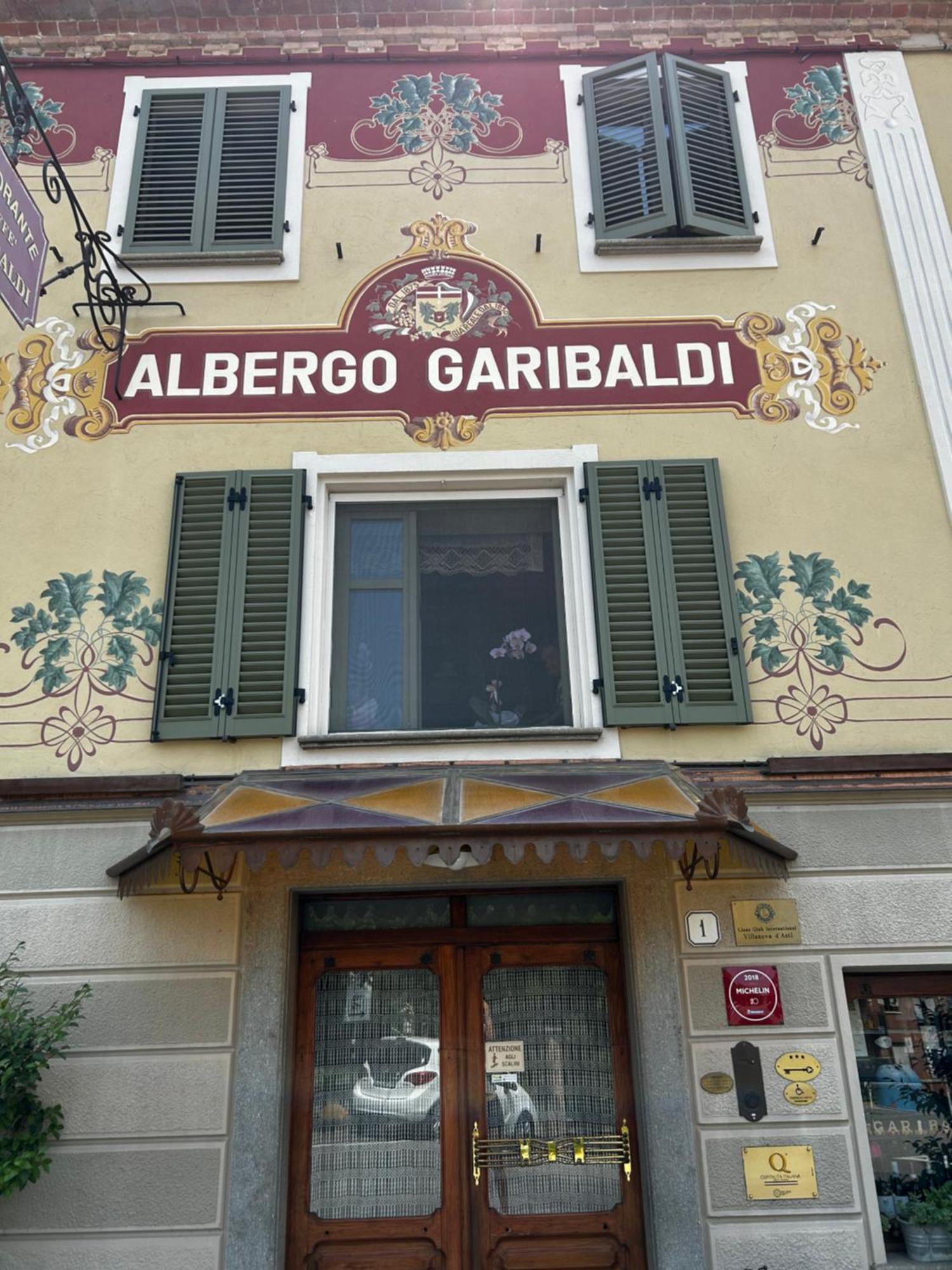 Albergo Ristorante Garibaldi Cisterna d'Asti Luaran gambar