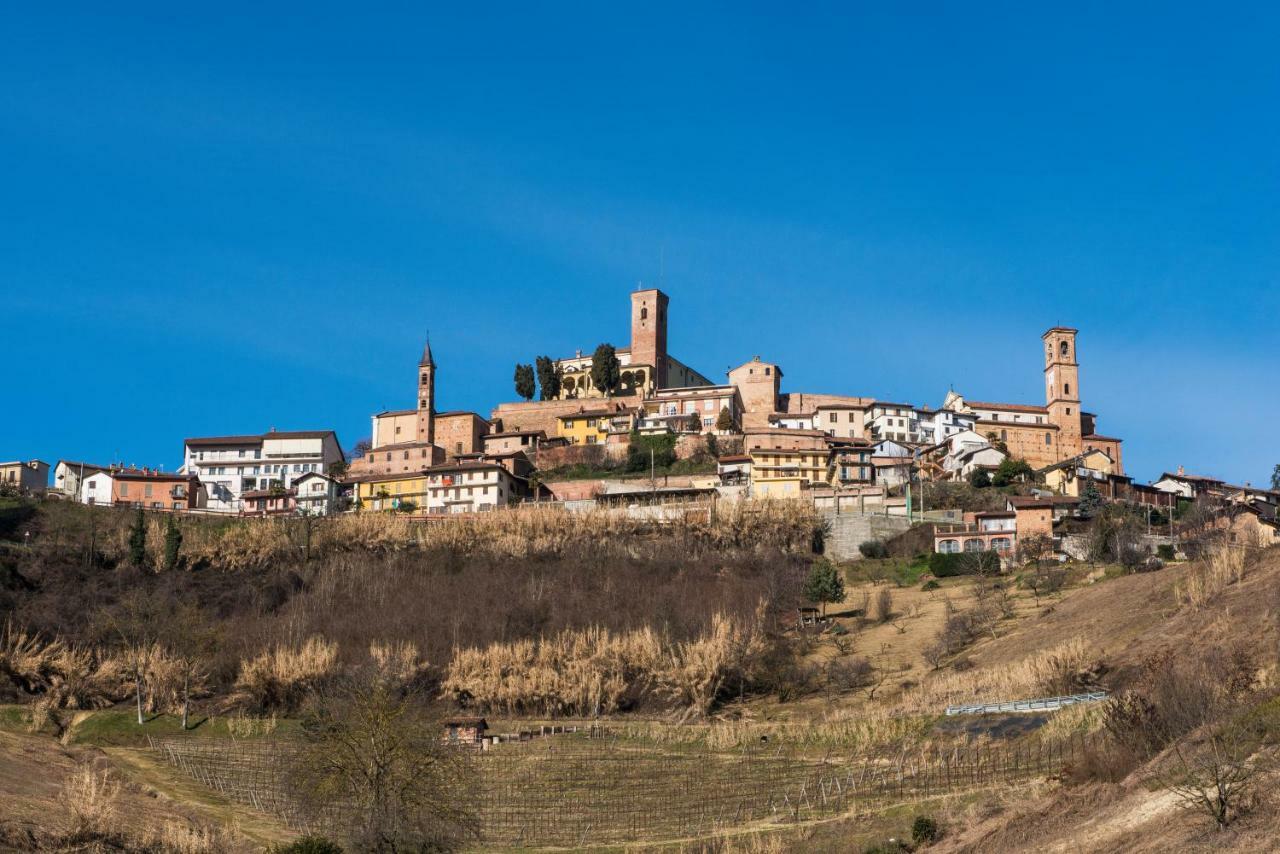 Albergo Ristorante Garibaldi Cisterna d'Asti Luaran gambar